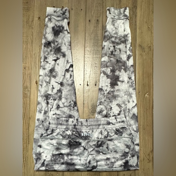 NWT NOBULL Women's Jogger - XS - Cloud and Black Tie Dye - Picture 4 of 9